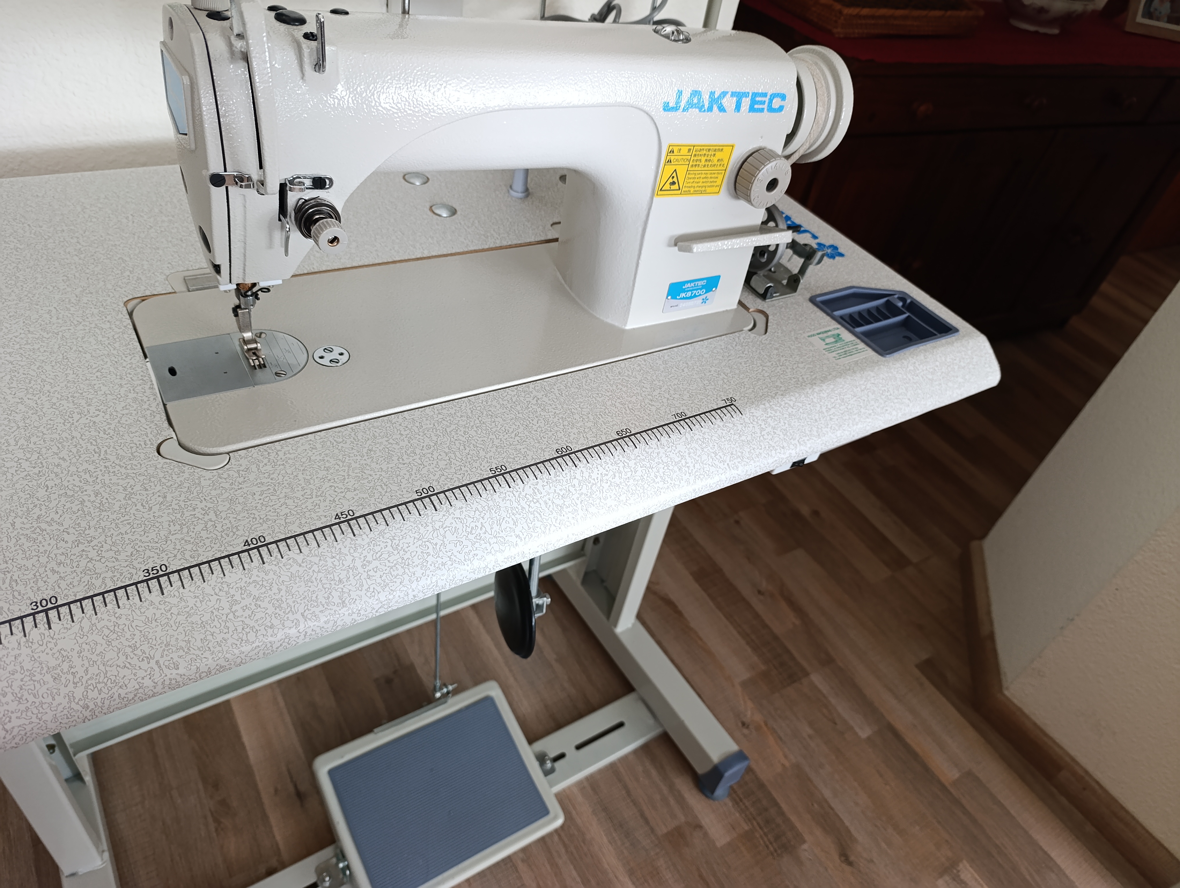 g1hbkh3BVImO 17792975689897519563317495496980 Jaktec JK8700